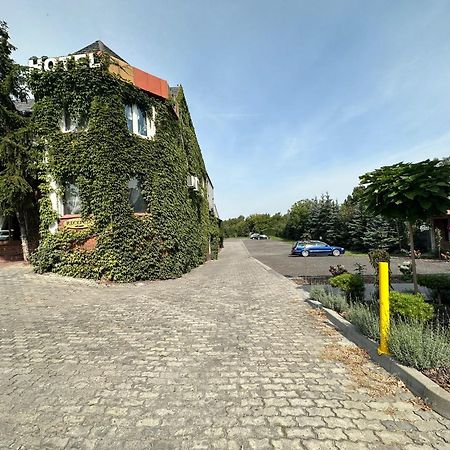 קונין Hotel Kresowianka מראה חיצוני תמונה